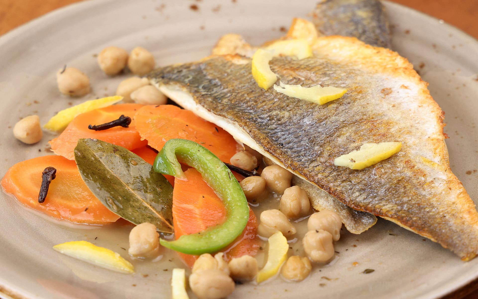 Dorade im Banksbistro